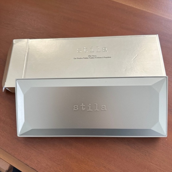 NEW Stila after hours eyeshadow palette - Picture 2 of 2